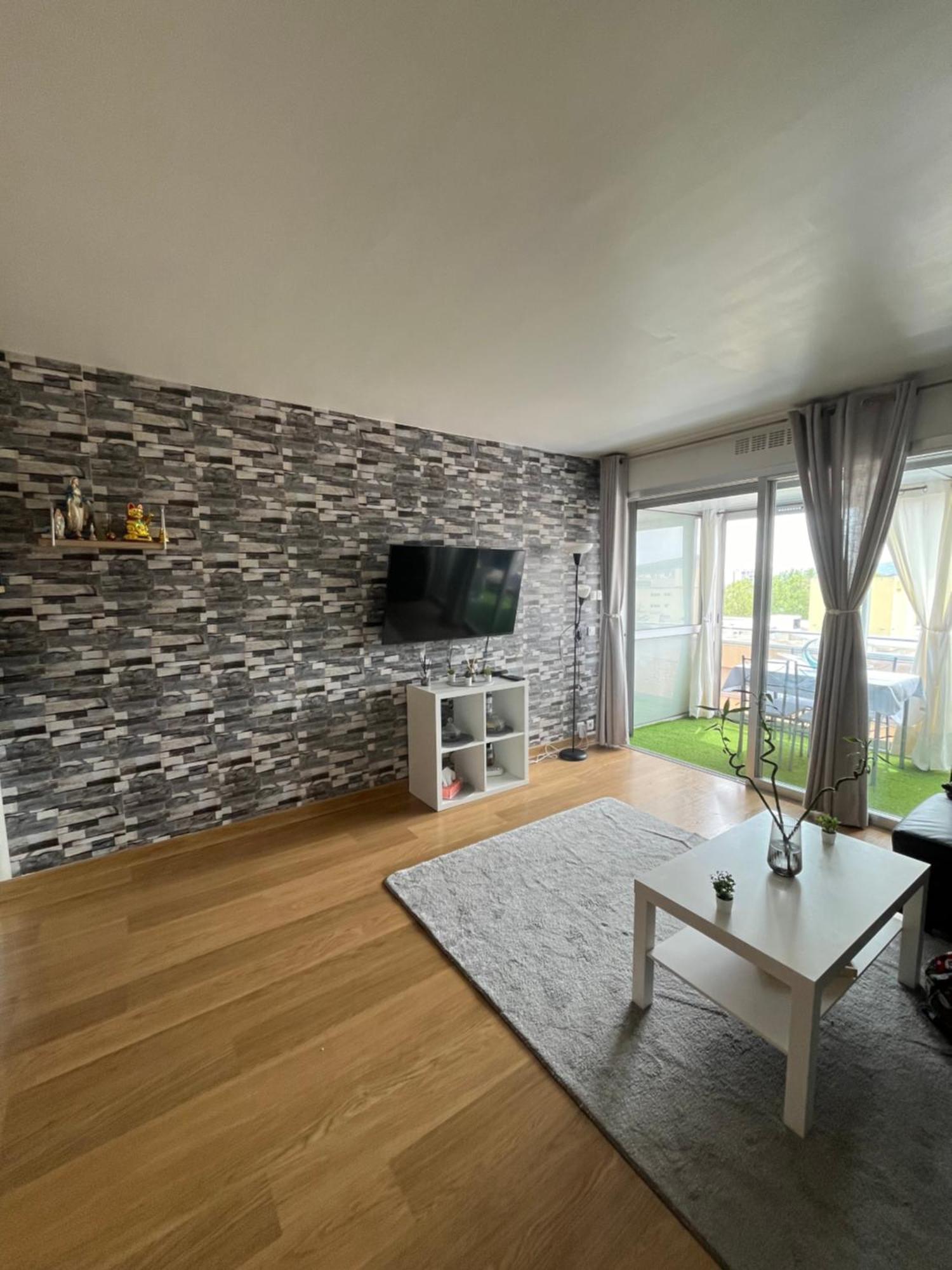 Joli Apartemo O Centro Le Lavandou Exterior foto